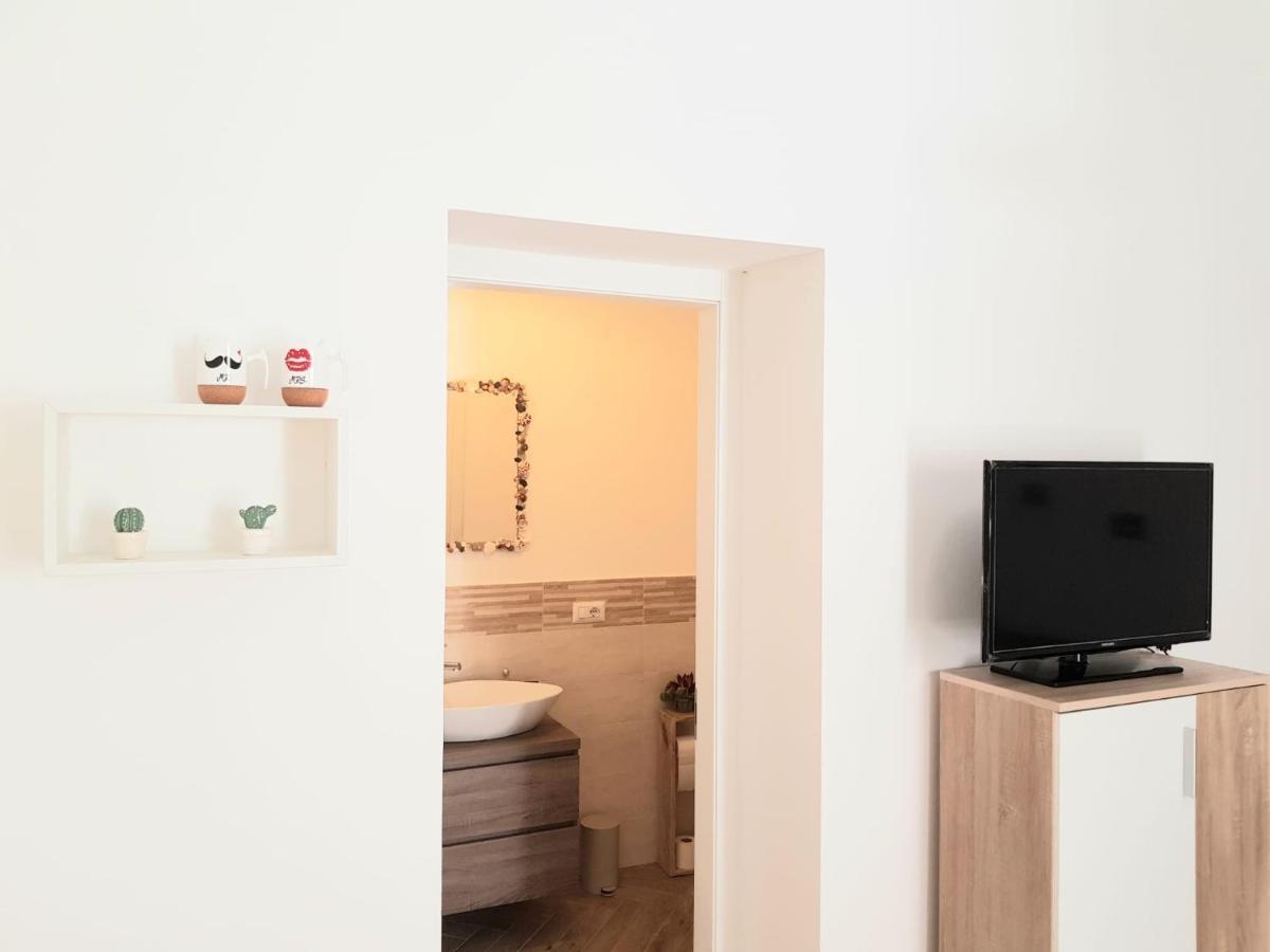 ポルト・トッレス Casa Di Giu Bed & Breakfast エクステリア 写真