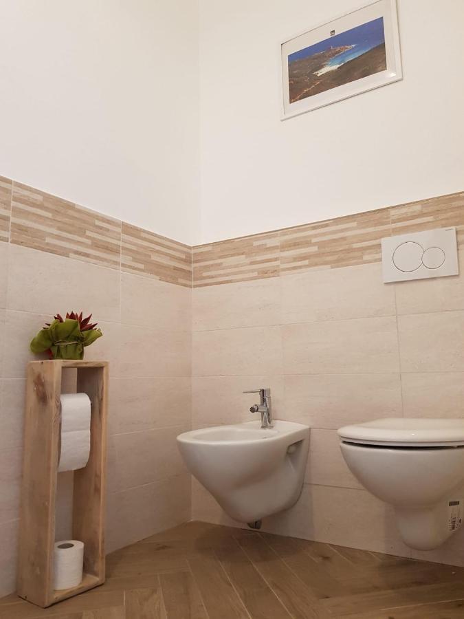 ポルト・トッレス Casa Di Giu Bed & Breakfast エクステリア 写真
